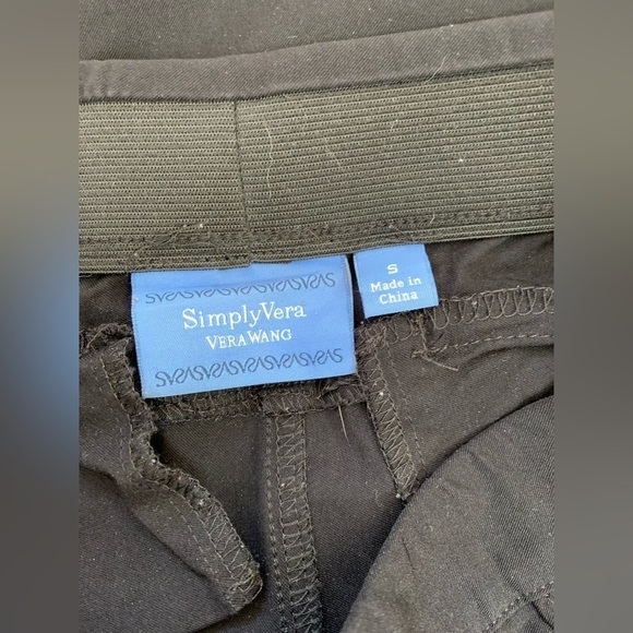 Women’s Simply Vera Black Dress Capris Size Small - Picture 3 of 7